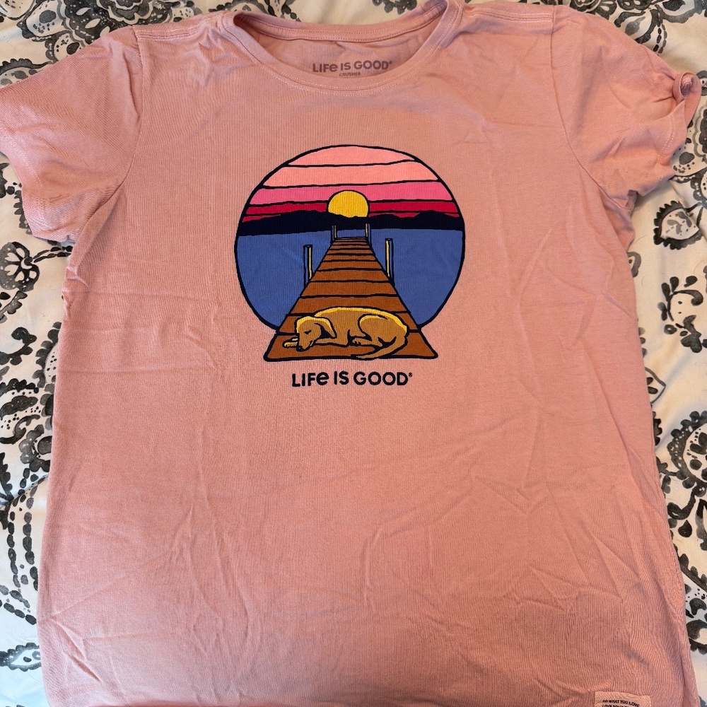 Women's Life is Good Dock Dog Sunset Short Sleeve Tee Shirt